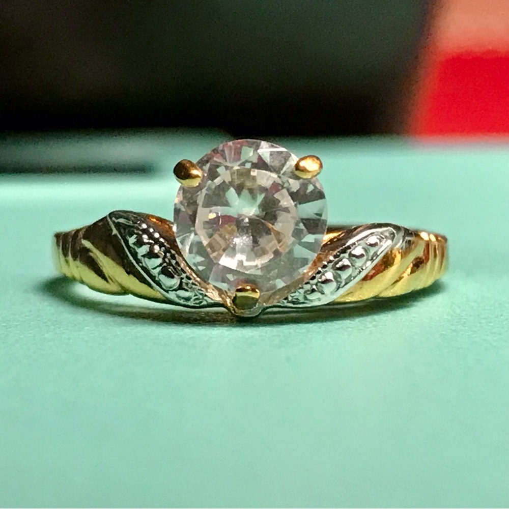 Vintage,Lindenwold GoldElectroplatedRing s 6 3/4Very RARE with sparkly CZ 0.5 mm